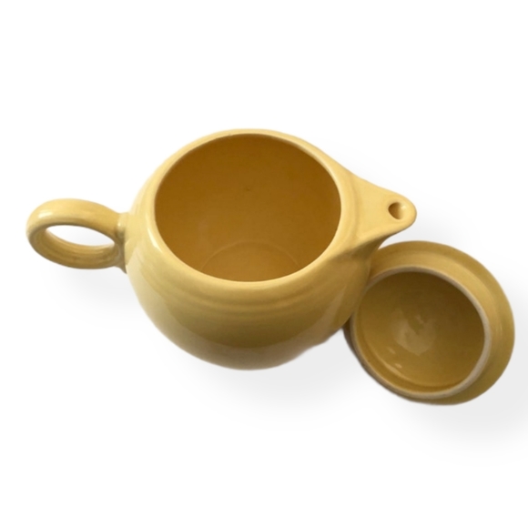 New Retired Fiesta 44 OZ Covered Teapot – Fiesta Factory Direct Fiesta Lt. Yellow 44oz Teapot with Cover EUC